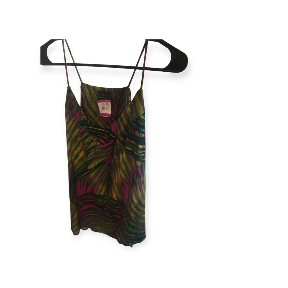WOMEN'S SLEEVELESS TOP